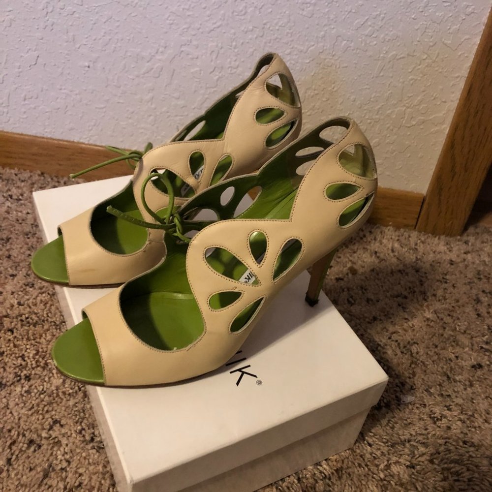 Manolo Blahnik Scono Bulgaro 38.5